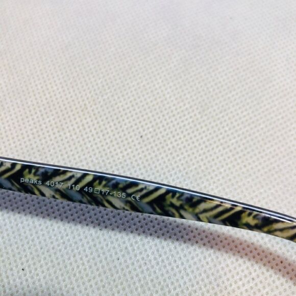 MAUI JIM Eye Glasses PEAKS Hand - Picture 6 of 8